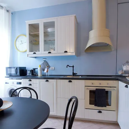 Italianway Easy - Lambro 12 Apartment *